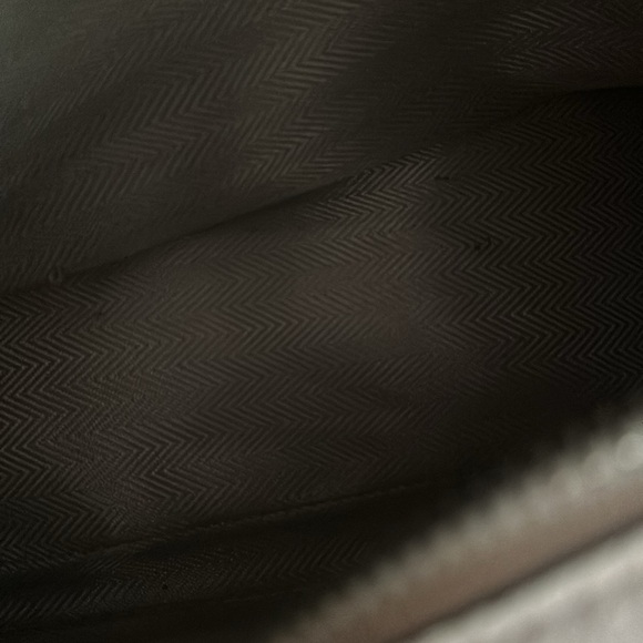 White Geometric Leather Handbag - Picture 4 of 5